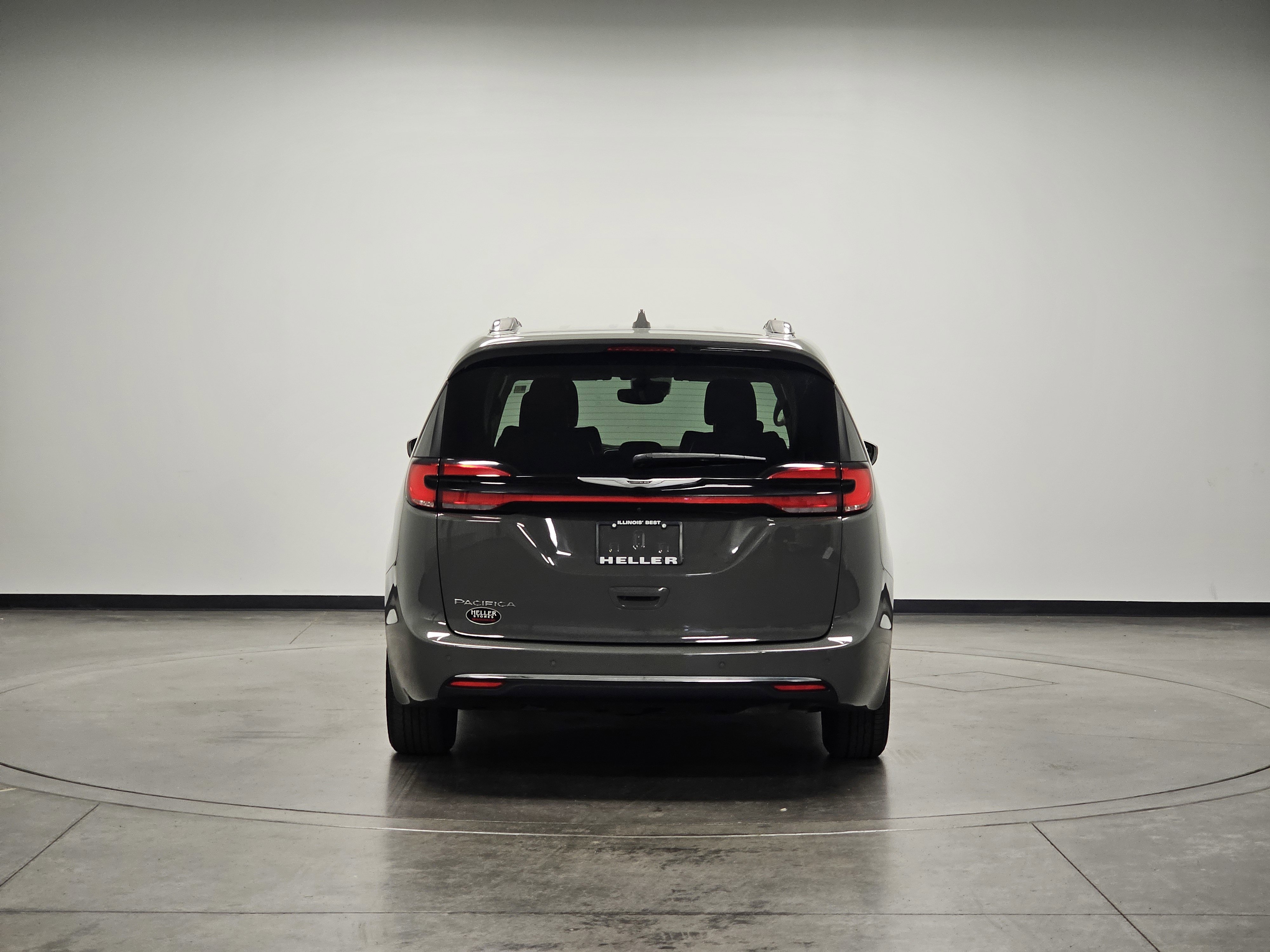 2021 Chrysler Pacifica Touring L photo 3