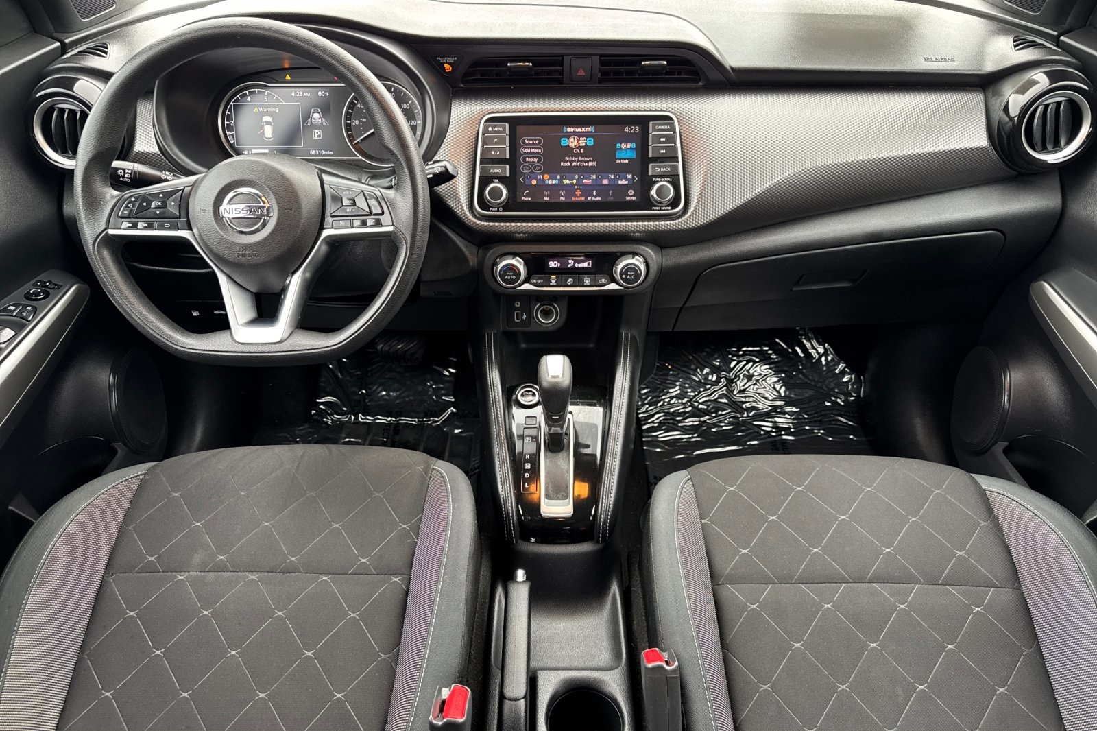 2020 Nissan Kicks SV photo 13