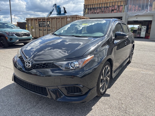 2016 Scion iM Base photo 3