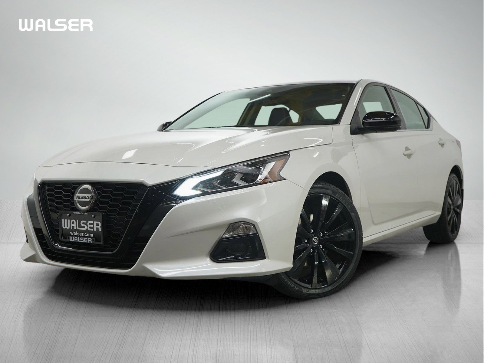 2022 Nissan Altima SR