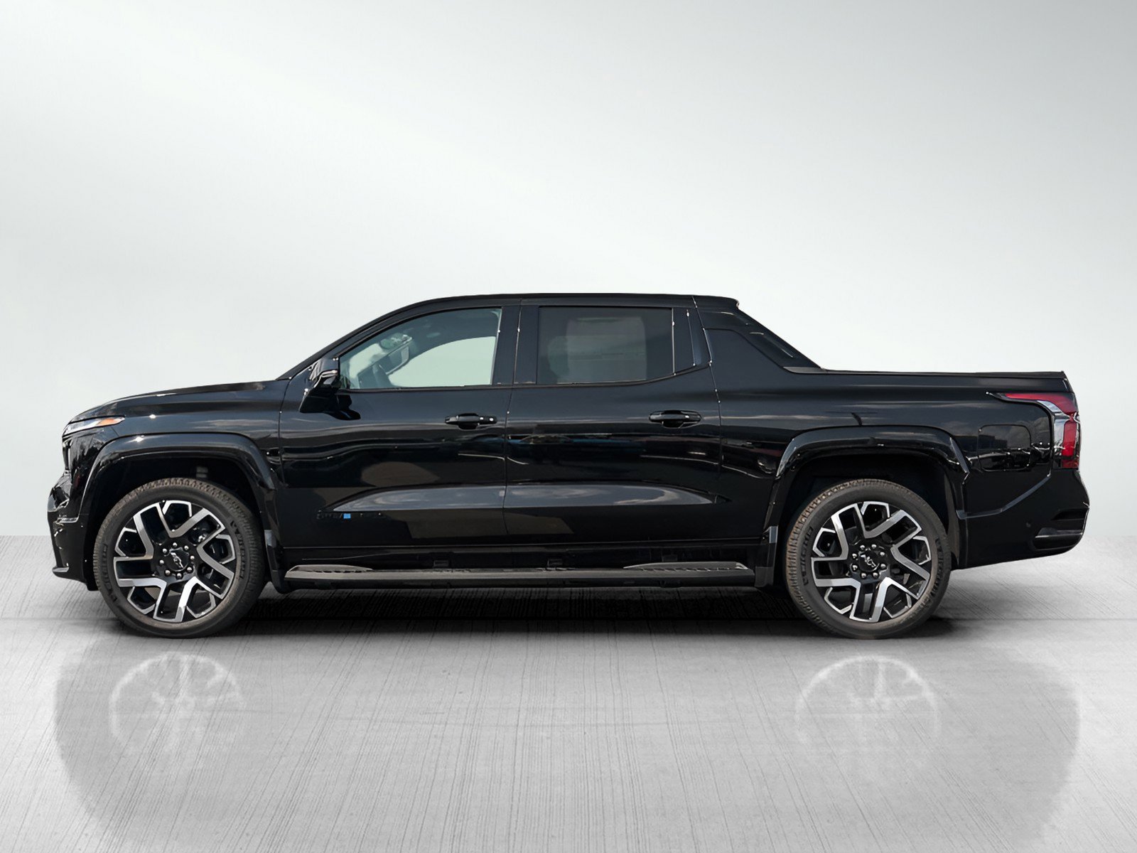 2024 Chevrolet Silverado EV RST photo 3