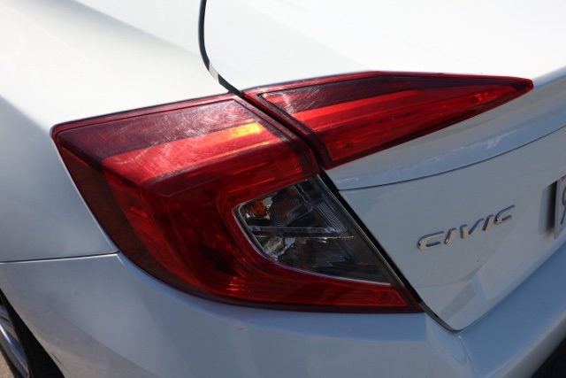 2018 Honda Civic LX photo 4