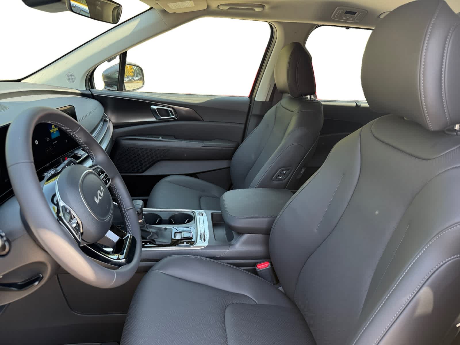 2026 Kia Carnival SX photo 9