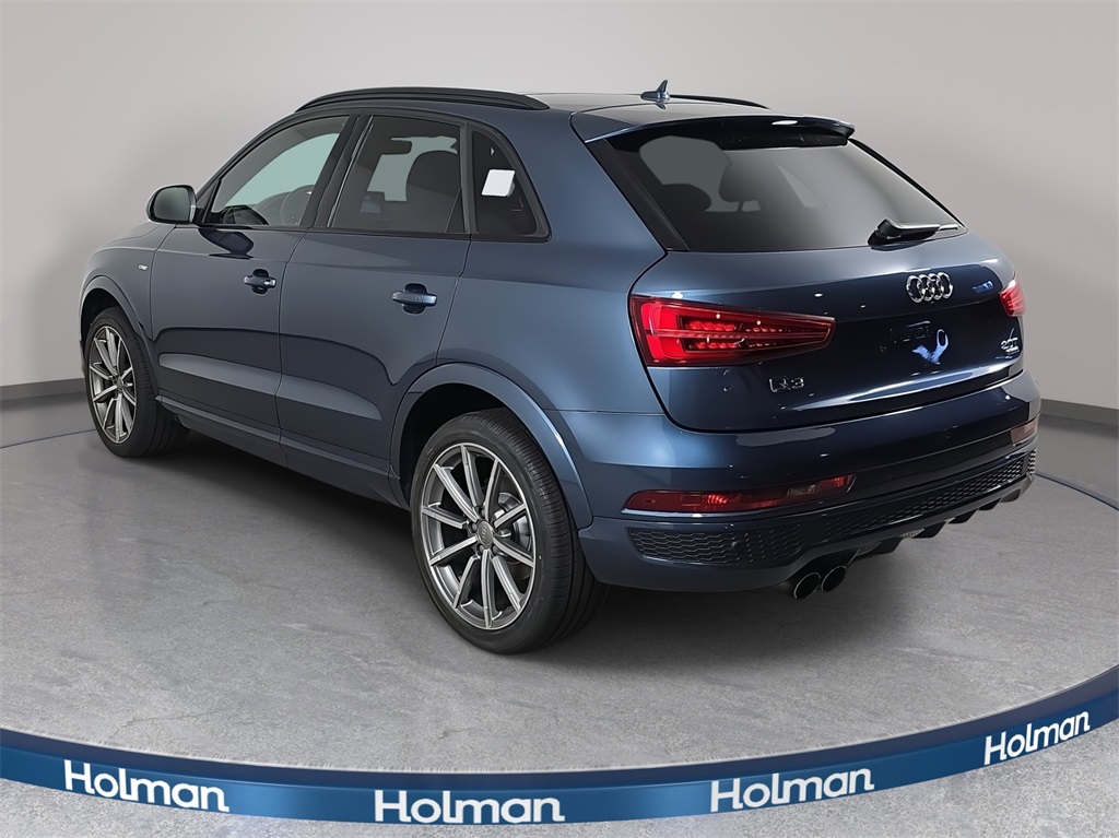 2017 Audi Q3 Prestige photo 4