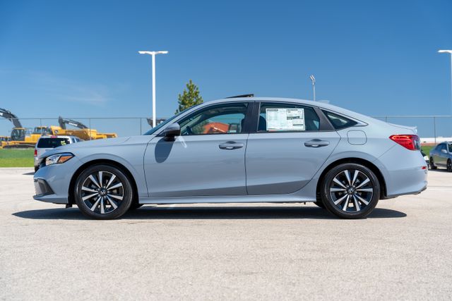 2022 Honda Civic EX photo 3