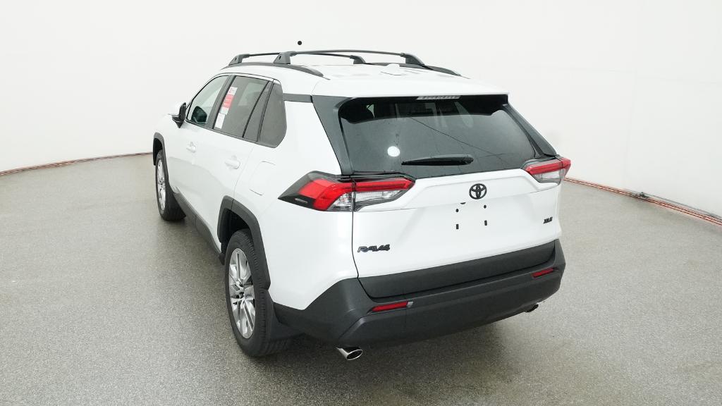 2025 Toyota RAV4 XLE Premium photo 16