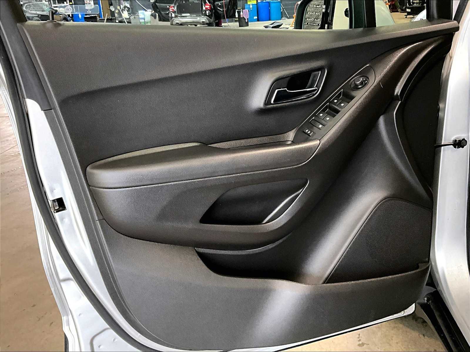 2019 Chevrolet Trax LT photo 9
