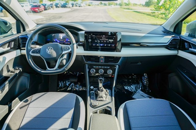 2025 Volkswagen Taos S photo 18