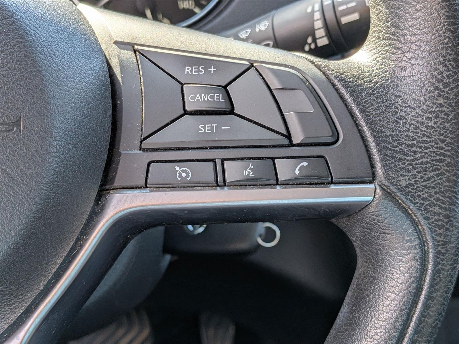 2019 Nissan Rogue Sport S photo 18