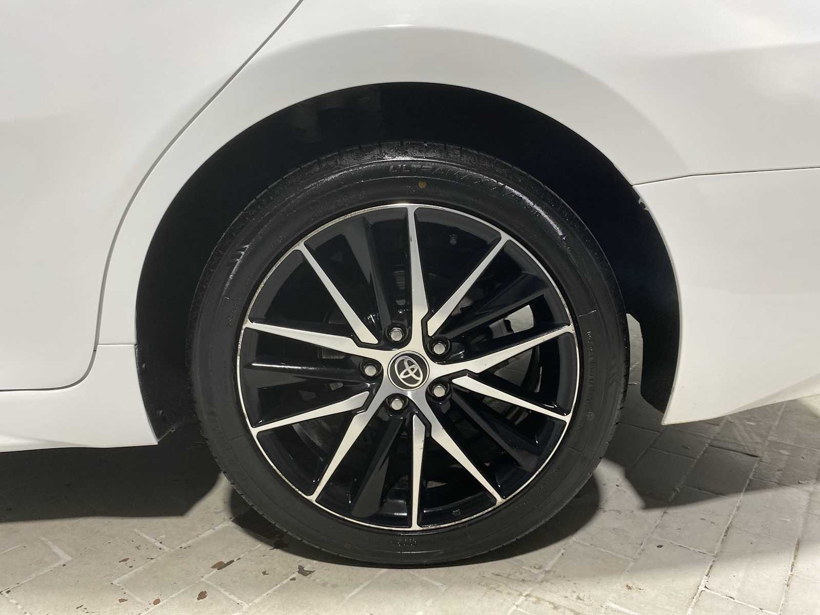 2022 Toyota Camry SE photo 7