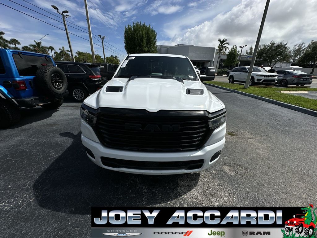 2025 Ram 1500 Laramie photo 3