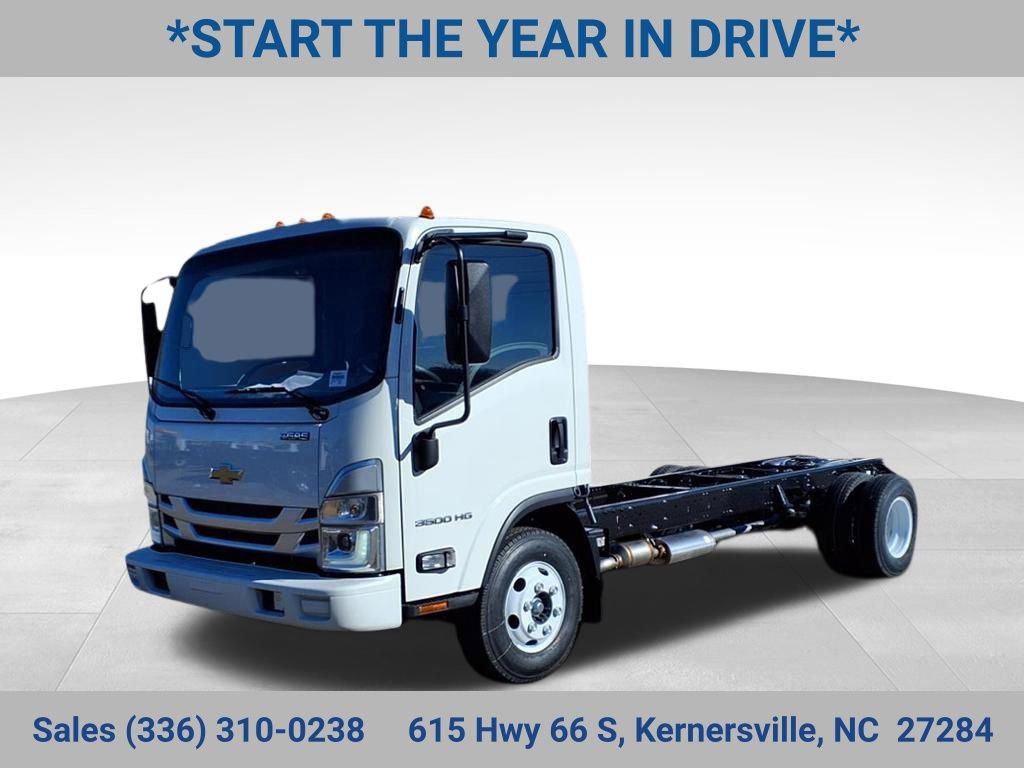 2025 Chevrolet Low Cab Forward Base's photo