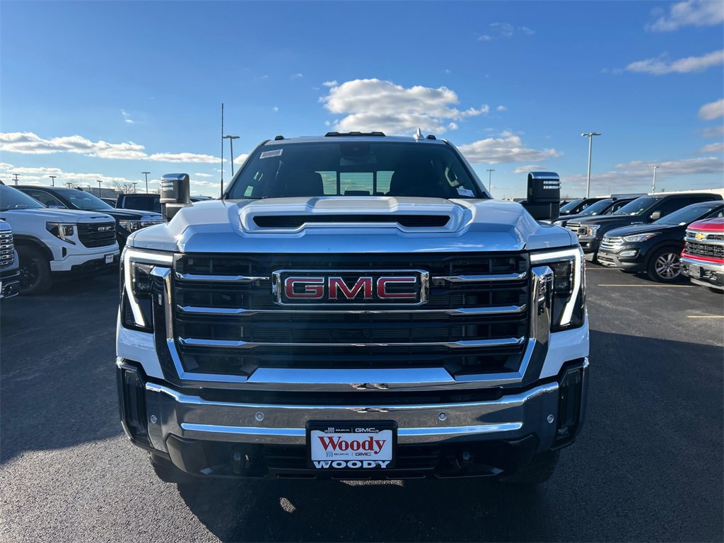 2026 Gmc Sierra HD SLT photo 2