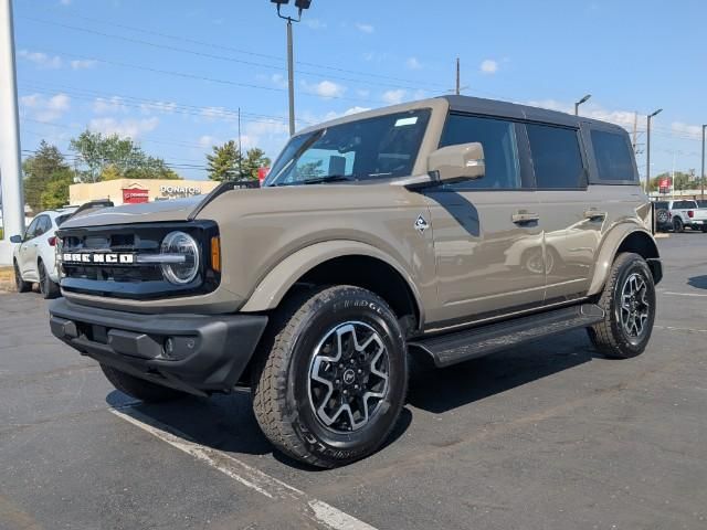 2025 Ford Bronco Outer Banks photo 38