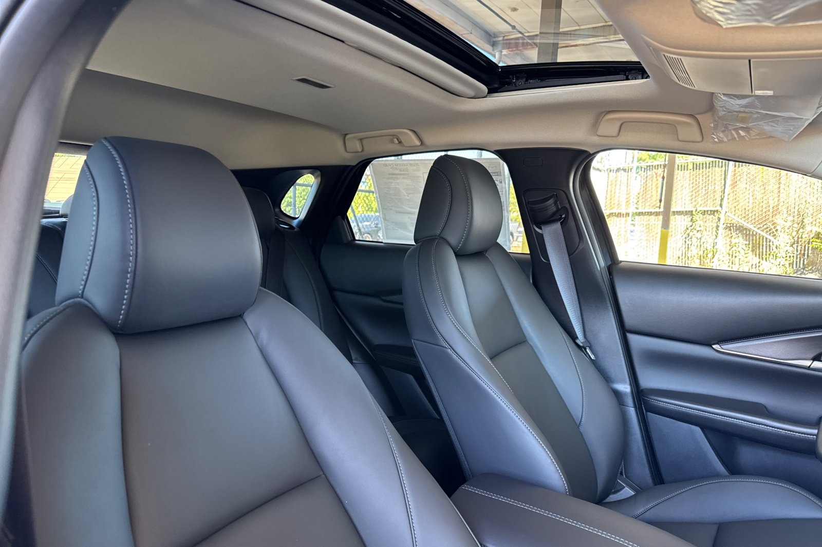 2025 Mazda CX-30 2.5 S Preferred photo 17
