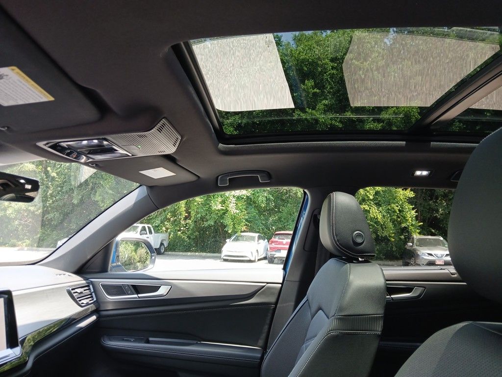 2025 Volkswagen Atlas Cross Sport SE Technology photo 21