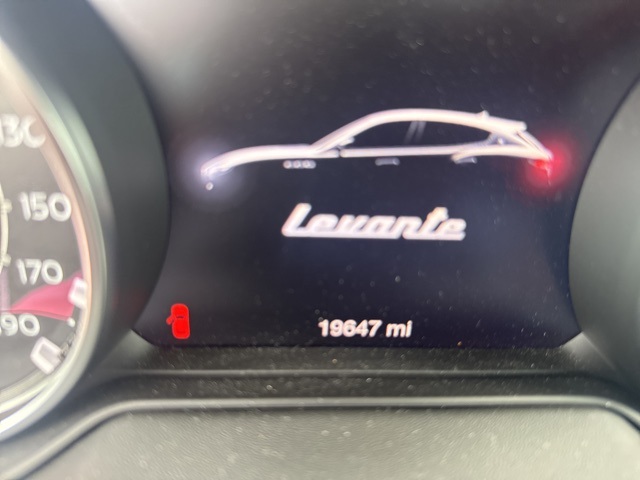 2022 Maserati Levante GT photo 3