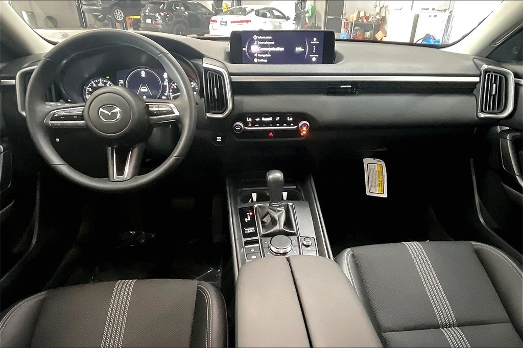 2025 Mazda CX-50 2.5 Select photo 13