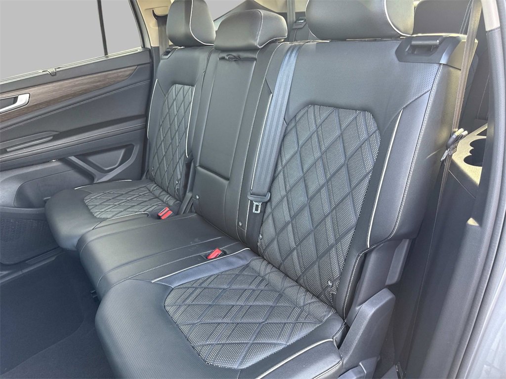 2024 Volkswagen Atlas SEL Premium R-Line photo 12