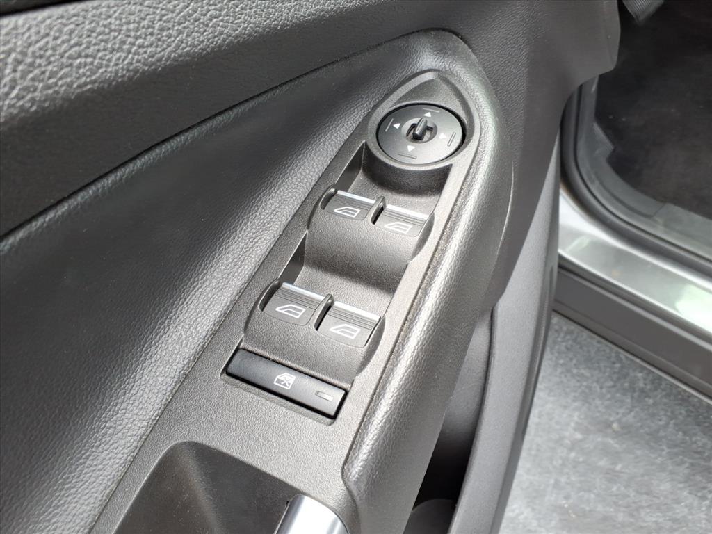 2017 Ford Escape Titanium photo 9