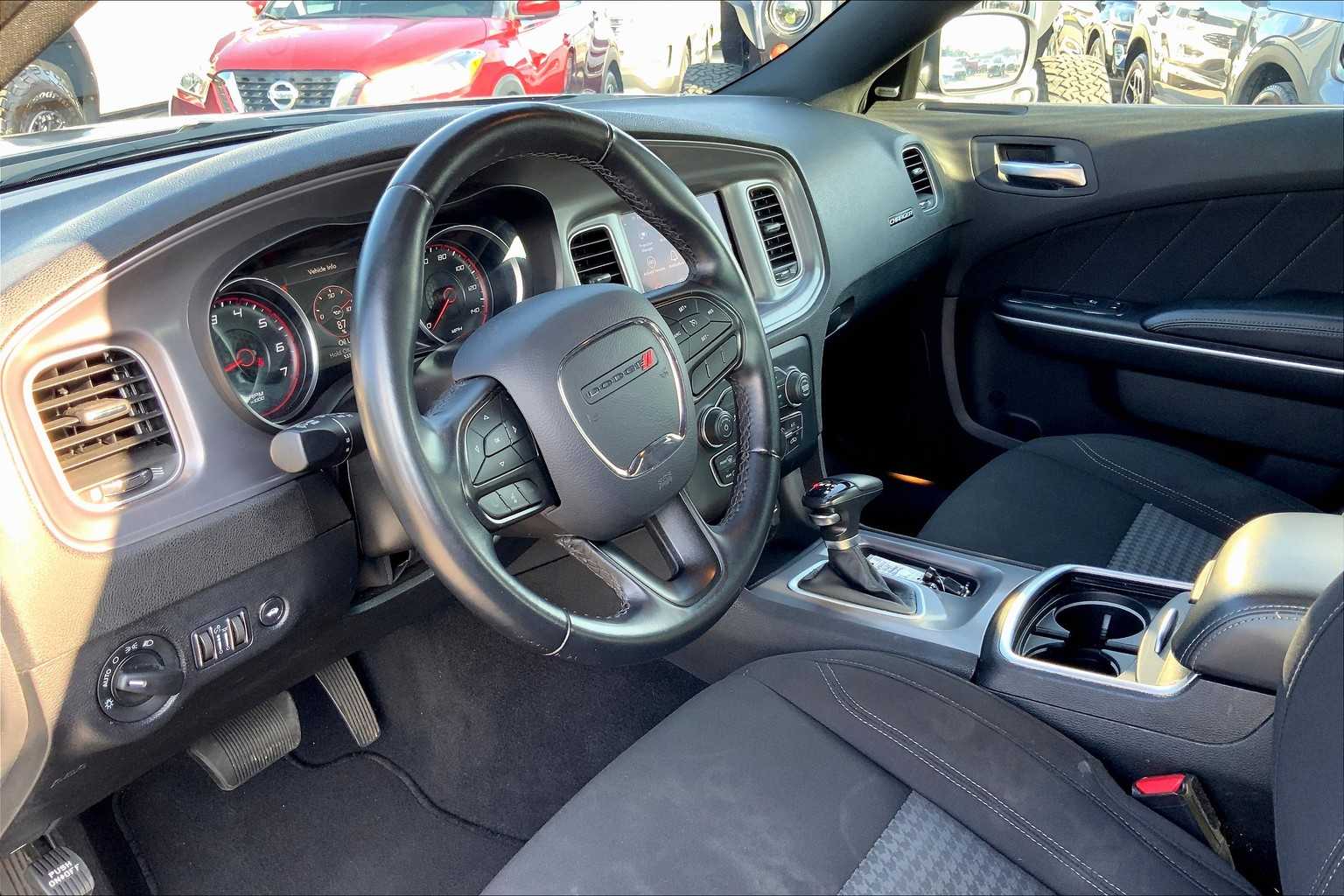 2023 Dodge Charger SXT photo 16