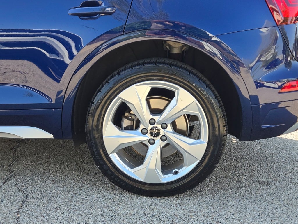 2022 Audi Q5 45 S line Premium photo 9