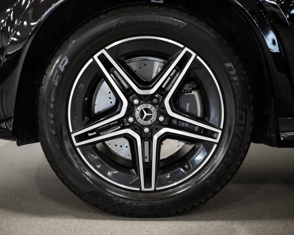 2025 Mercedes Benz GLE 450 4MATIC photo 4