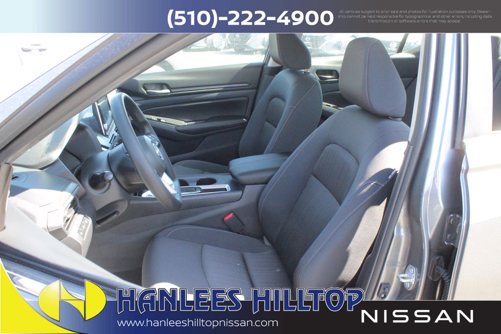 2025 Nissan Altima 2.5 SV photo 11