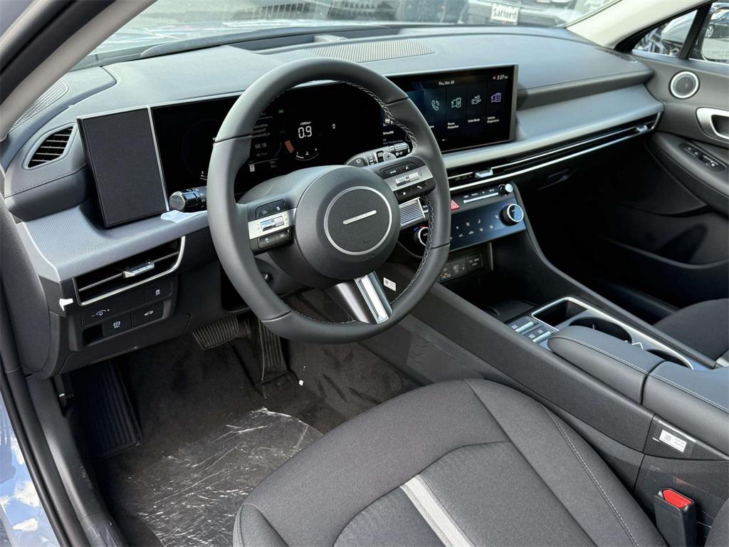 2026 Hyundai Sonata SEL Sport photo 2