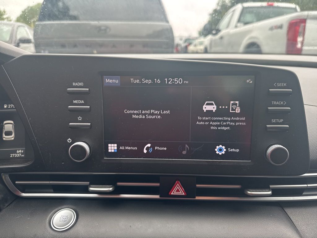 2023 Hyundai Elantra SEL photo 14
