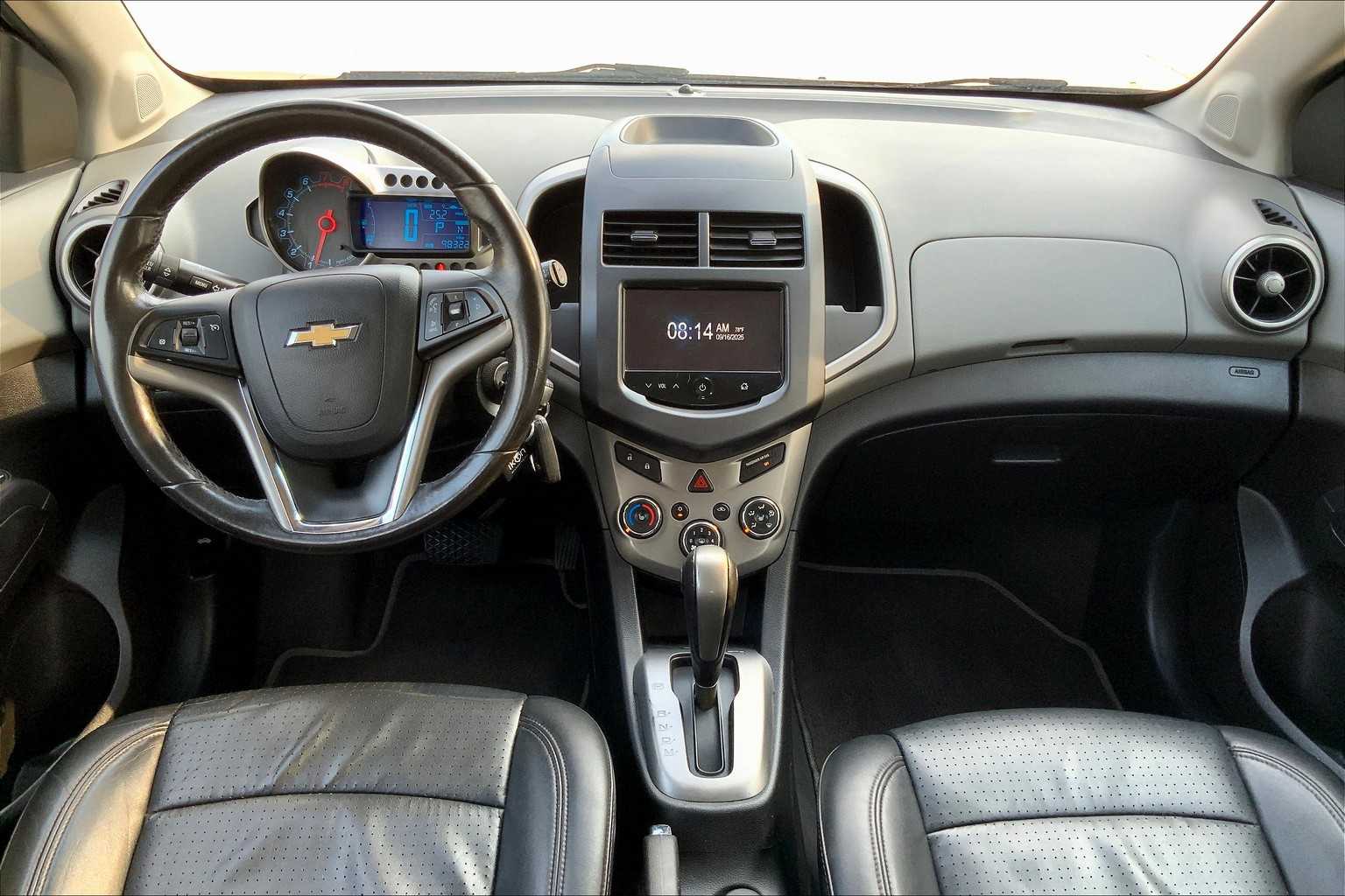 2013 Chevrolet Sonic LTZ photo 13