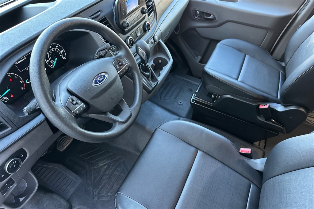 2025 Ford Transit photo 9