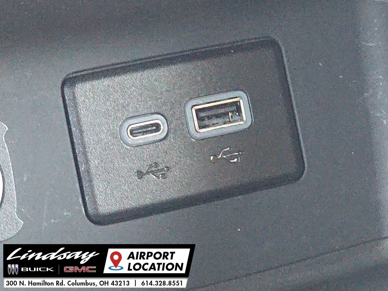 2023 Gmc Acadia SLE photo 34