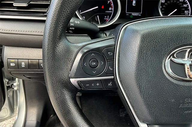 2023 Toyota Camry LE photo 18