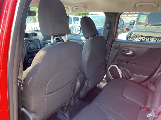 2015 Jeep Renegade Latitude photo 14