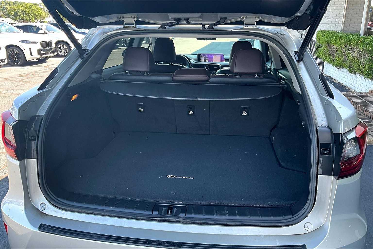 2017 Lexus RX photo 31