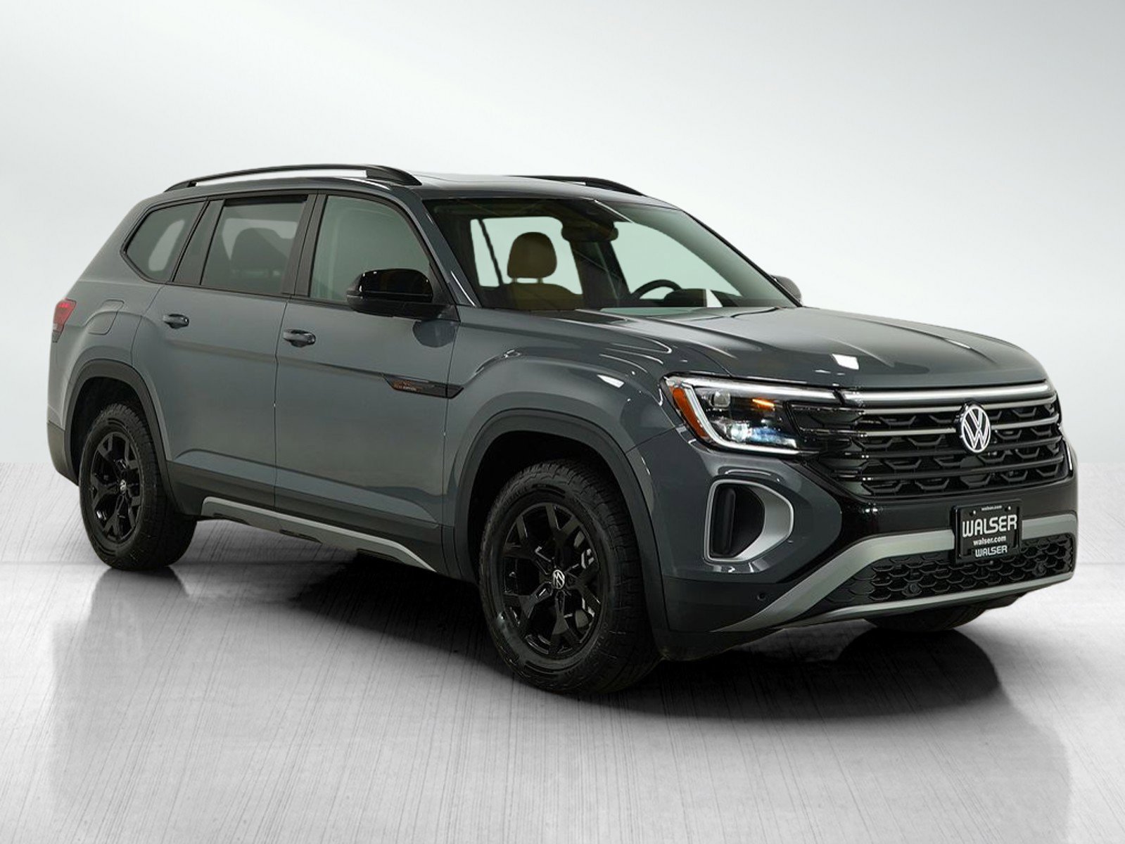 2024 Volkswagen Atlas Peak Edition SE Technology photo 7