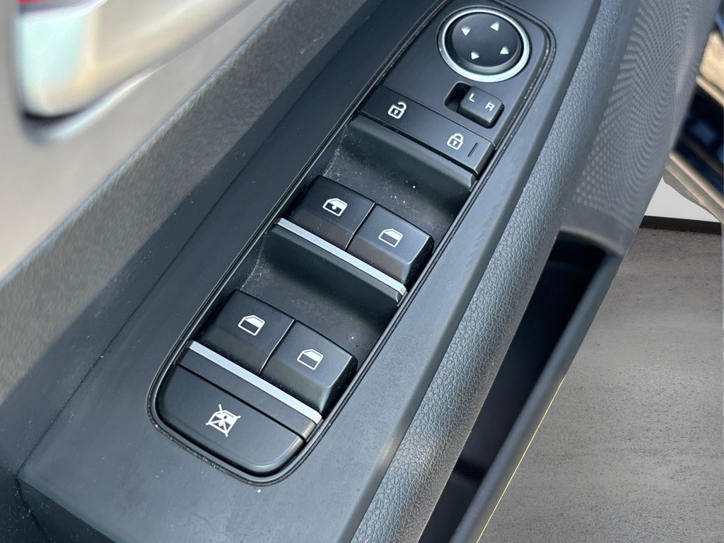 2022 Kia Forte LXS photo 27