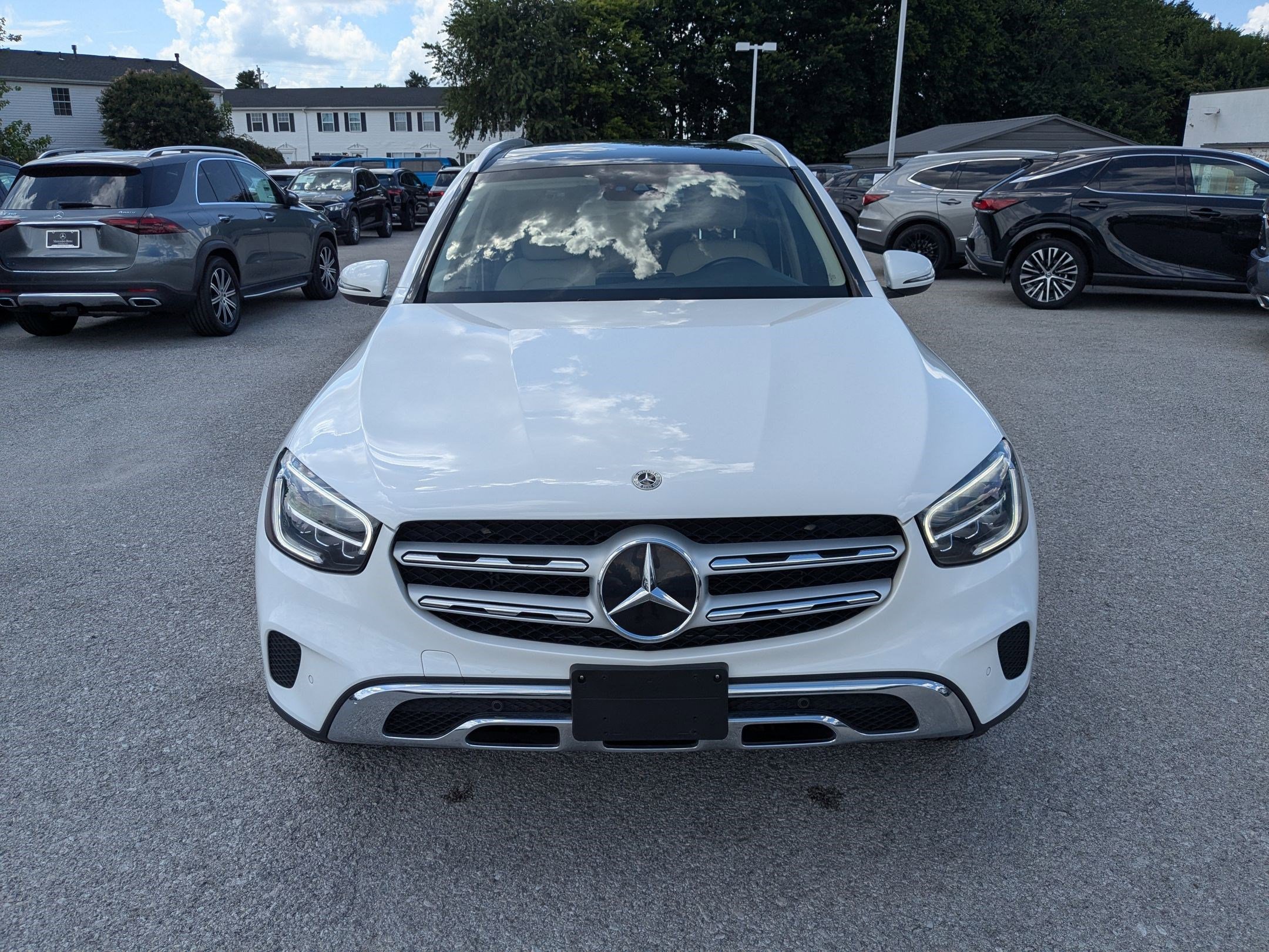 2022 Mercedes Benz GLC 300 4MATIC photo 2
