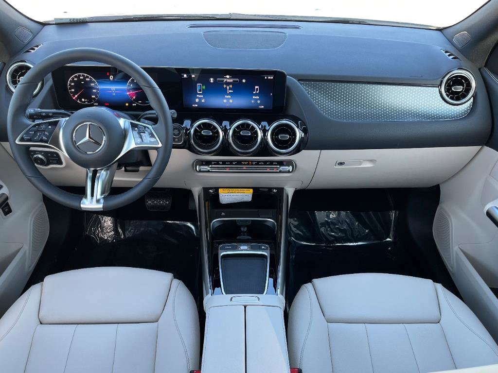 2026 Mercedes Benz GLA 250 photo 4