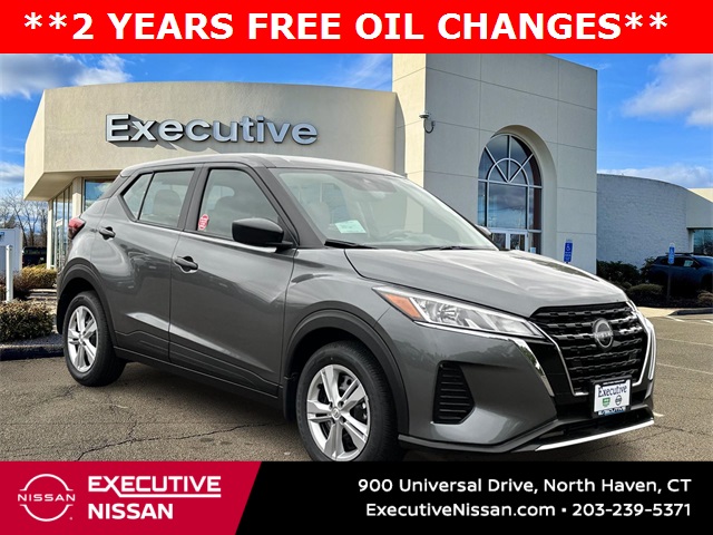 2025 Nissan KICKS PLAY Base's photo