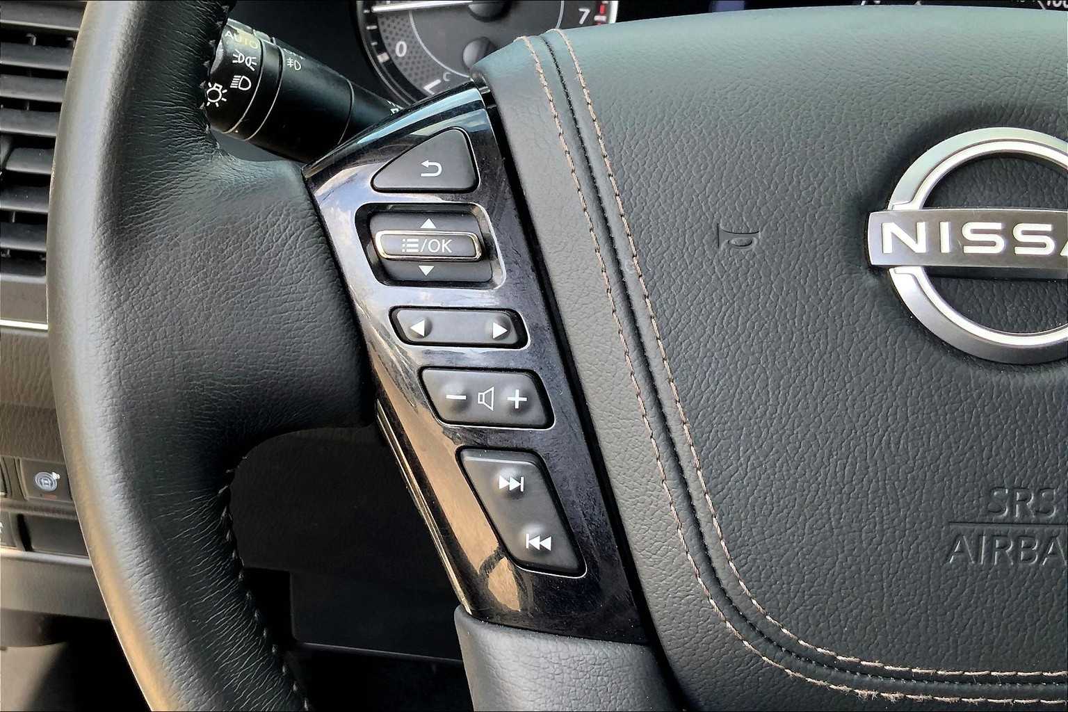 2021 Nissan Armada Platinum photo 23