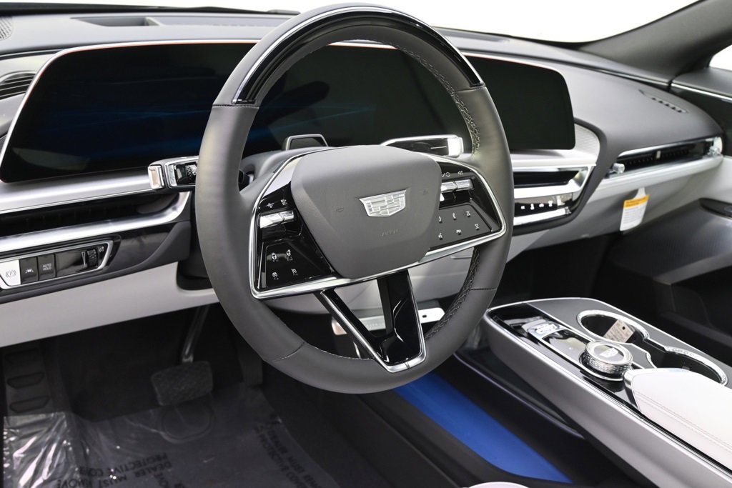 2025 Cadillac Lyriq Sport photo 11