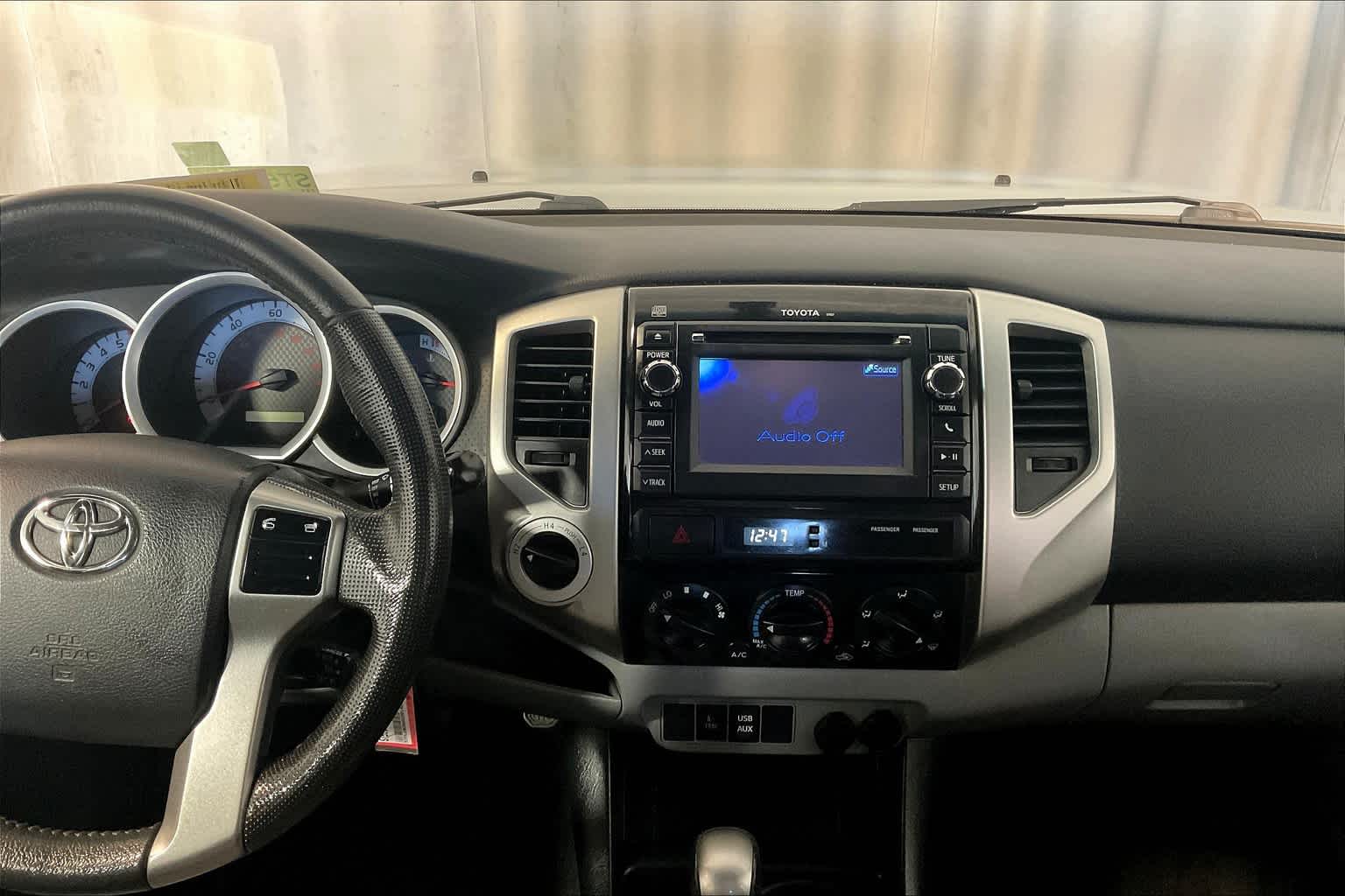2013 Toyota Tacoma photo 17