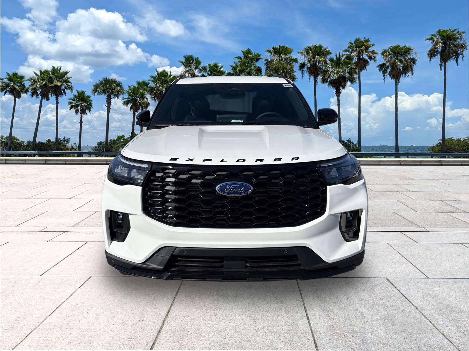2026 Ford Explorer ST-Line photo 3