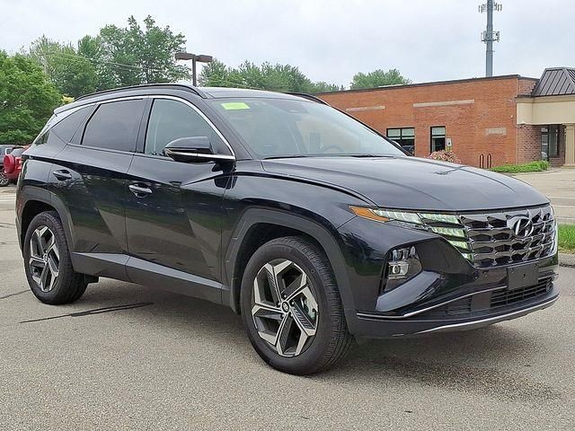 2024 Hyundai Tucson Hybrid Limited photo 3