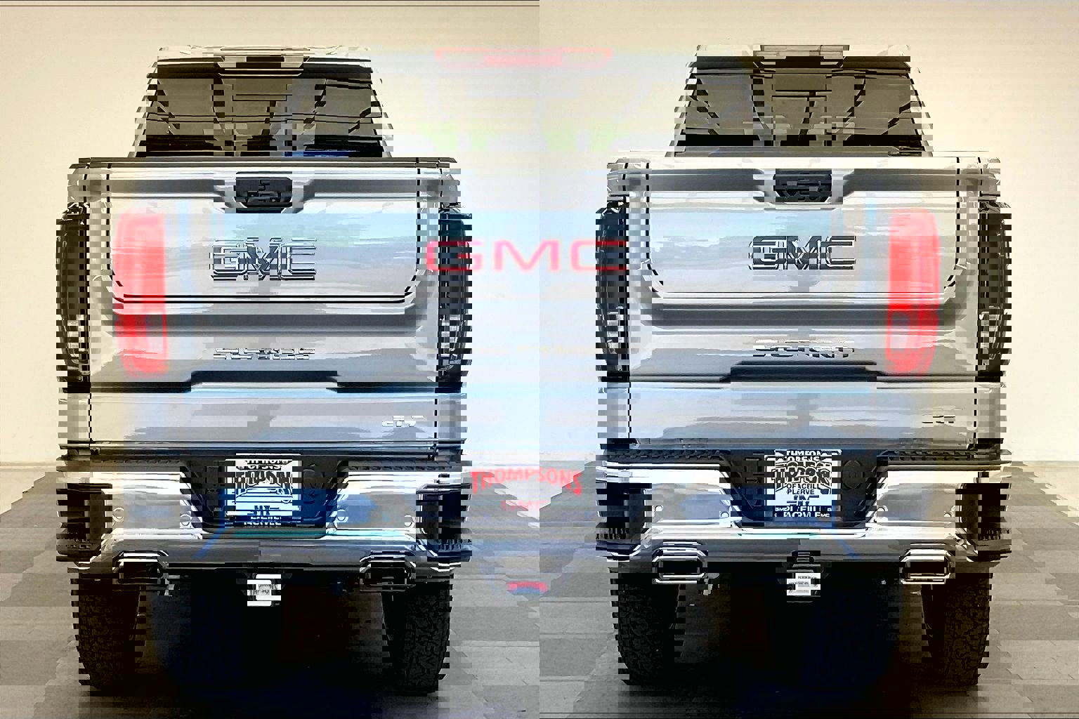 2026 Gmc Sierra 1500 SLT photo 3