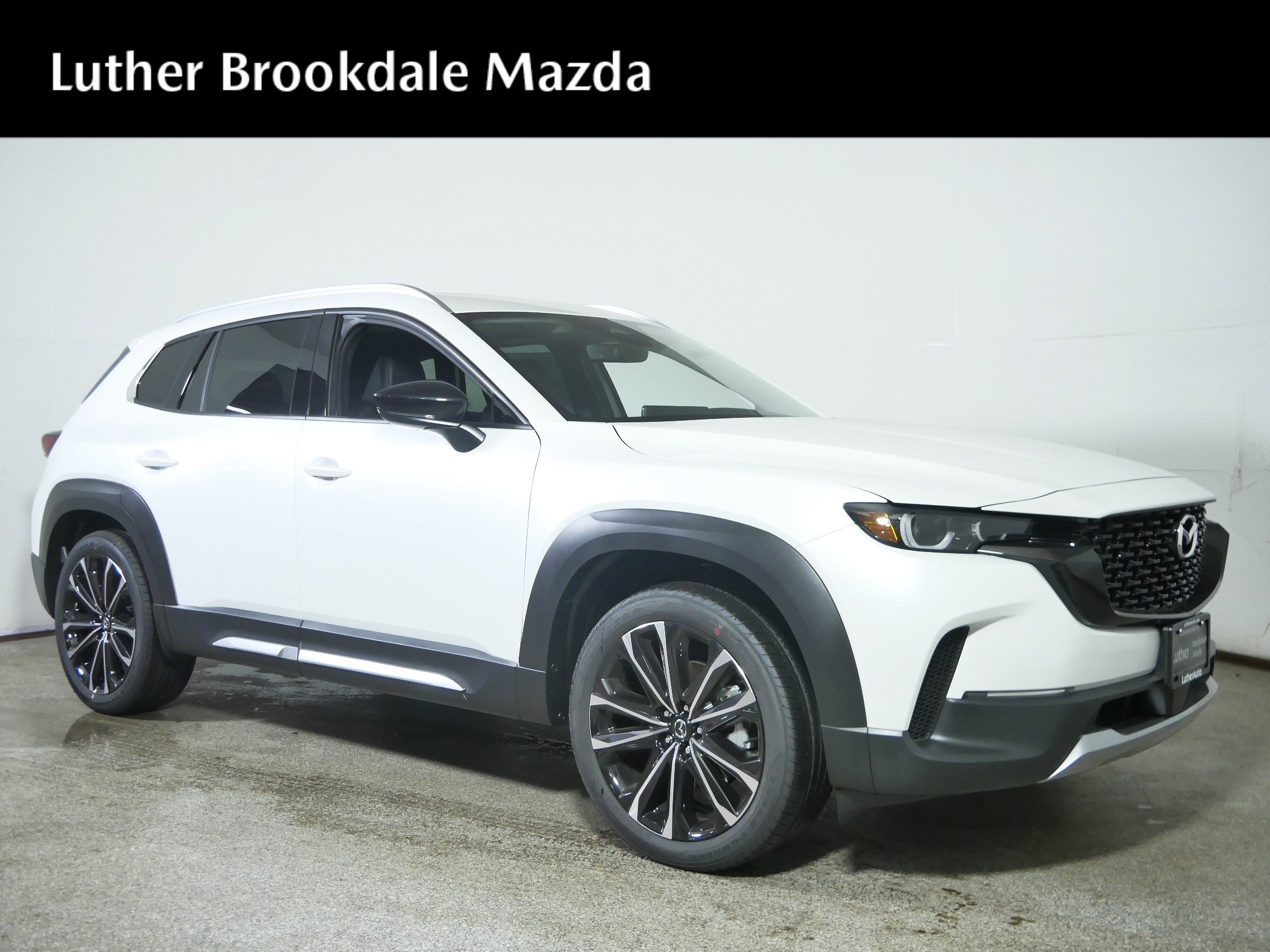 2025 Mazda CX-50 Premium's photo