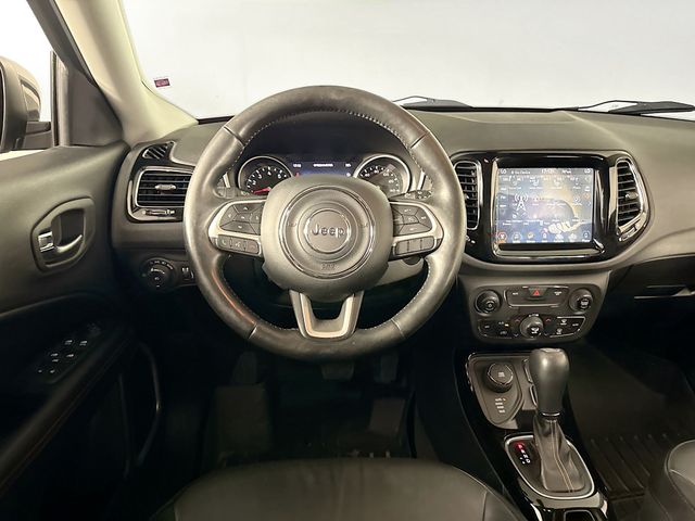 2017 Jeep Compass Limited photo 25