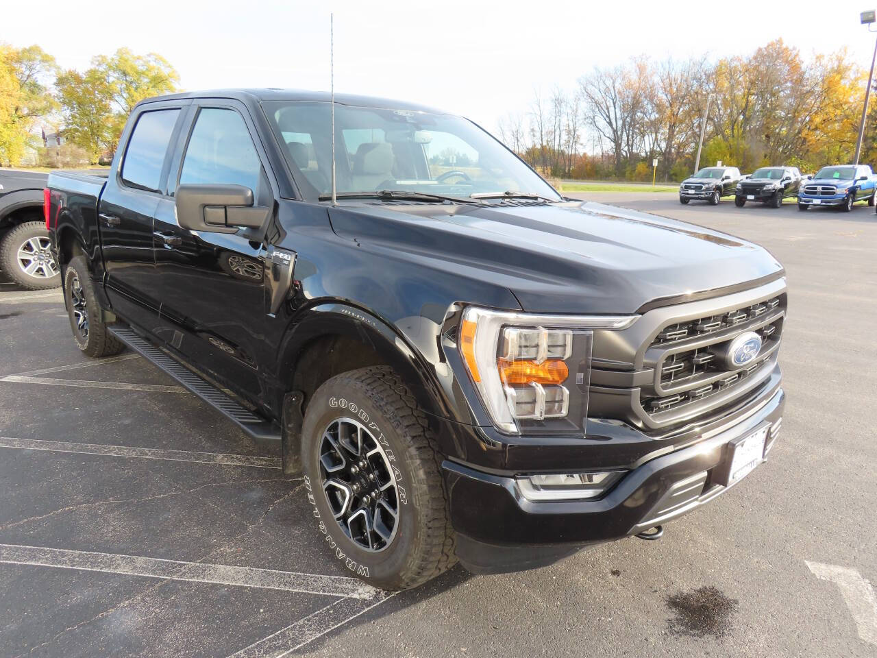 2021 Ford F-150 XLT photo 3